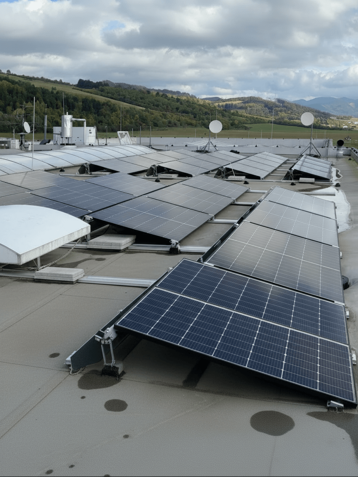 LOXONE Partner working in LOXONE Config