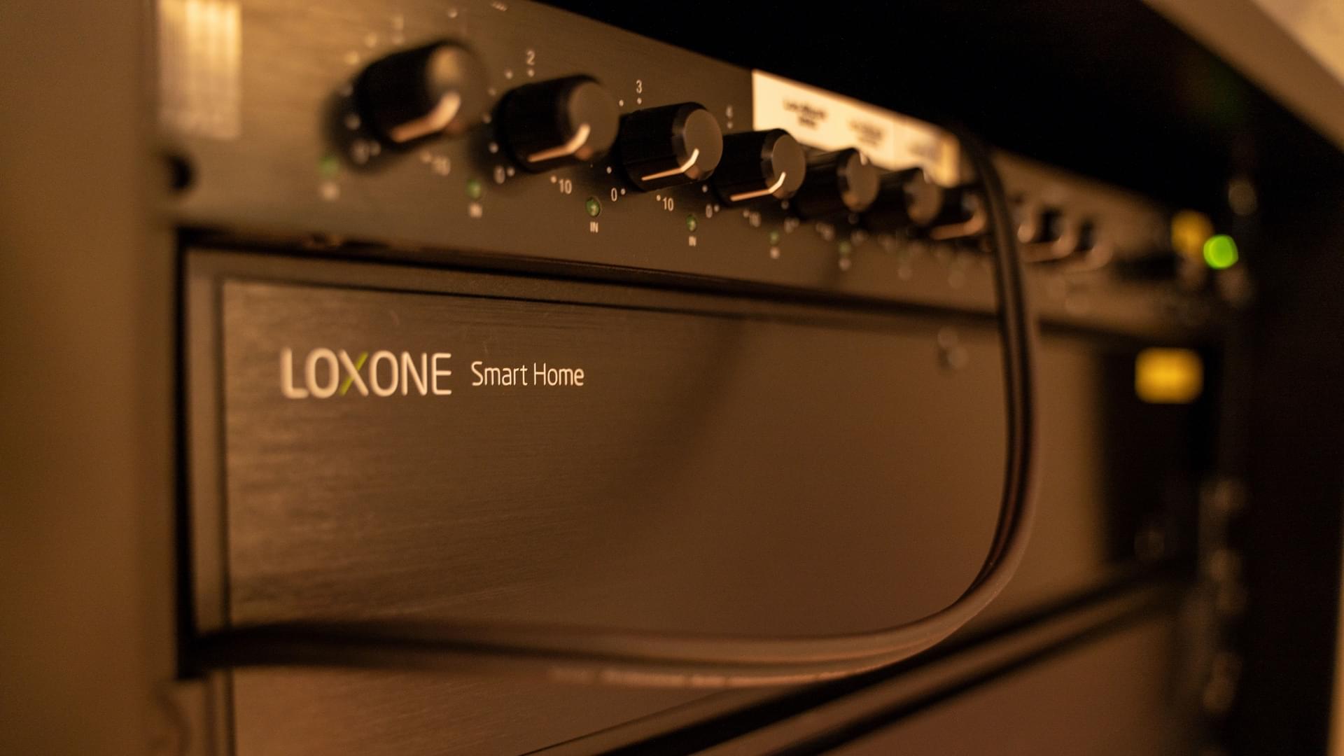 Lunik 2 – Loxone Music Server