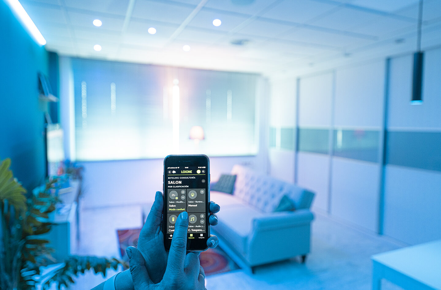 Showroom Beteling Sevilla 04 Showroom Beteling Loxone App