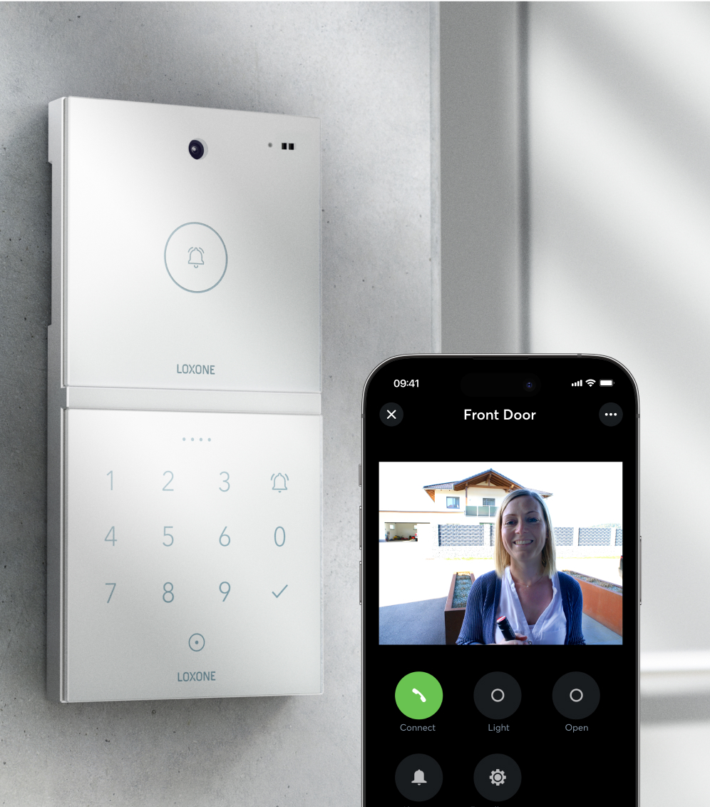In combination with the NFC Code Touch, the Loxone Intercom creates an ultra-flexible and comprehensive access system