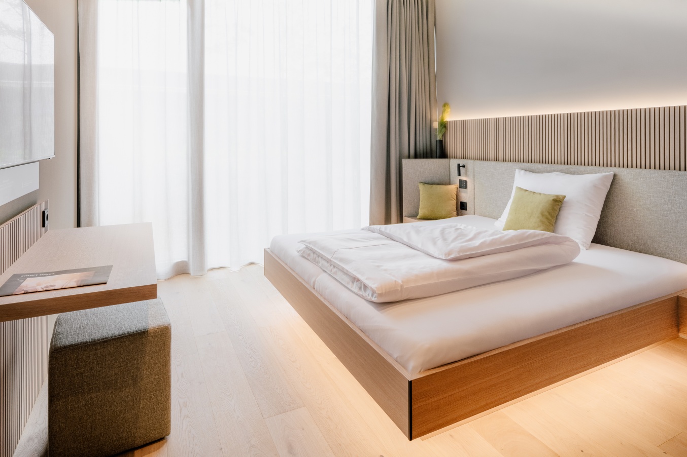 Loxone Hotel