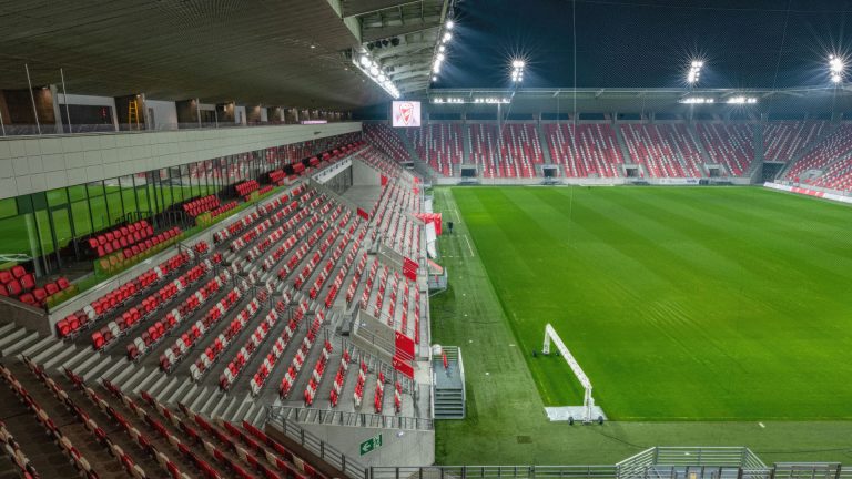 How Smart Stadiums Delight Fans