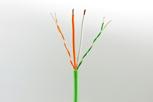 Stripped green Loxone Tree Cable with orange, white and green cores