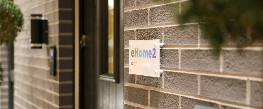 Trots op het automatiseren van eHome2 voor de toekomstige huizen standaard