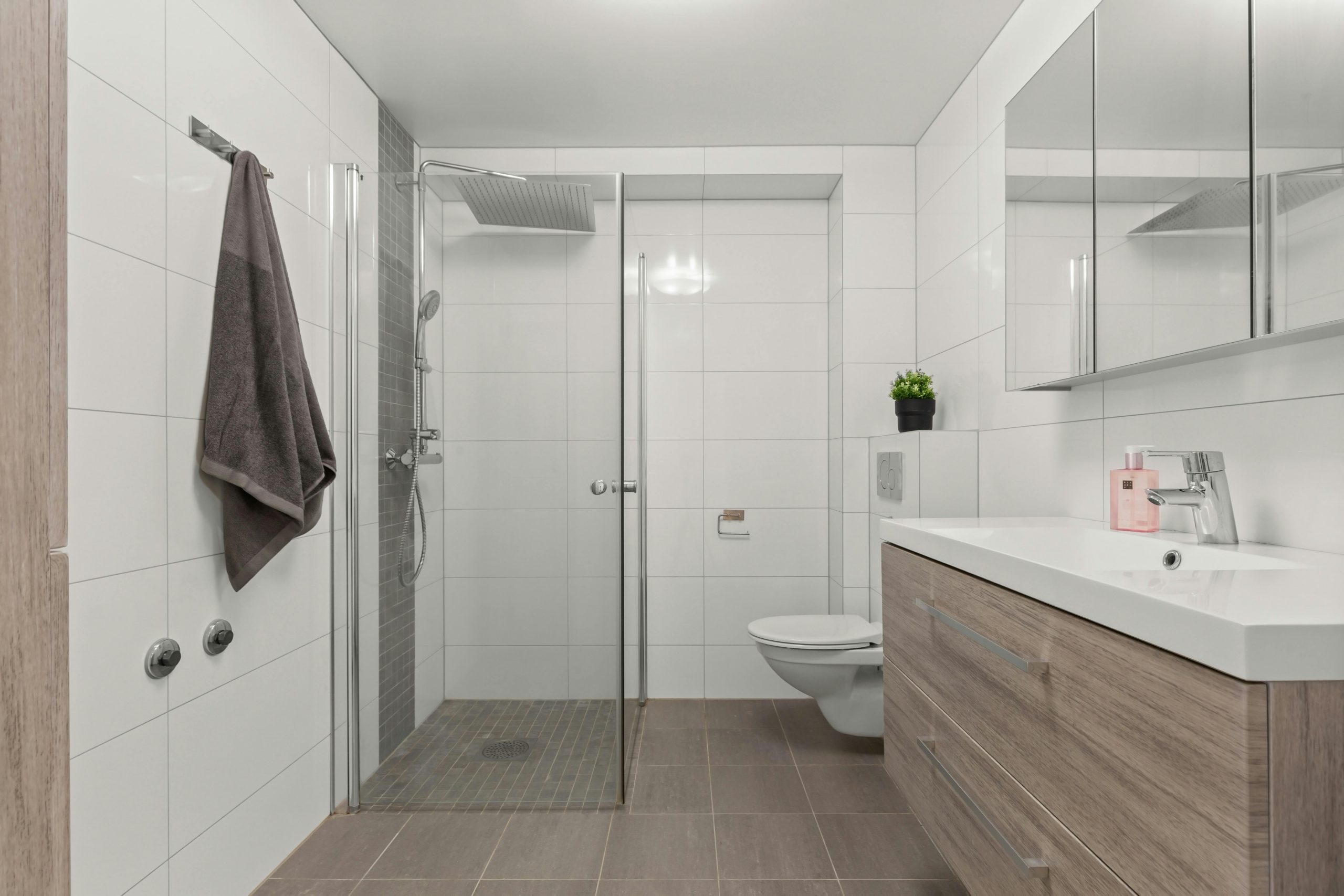 stopcontacten plaatsen badkamer