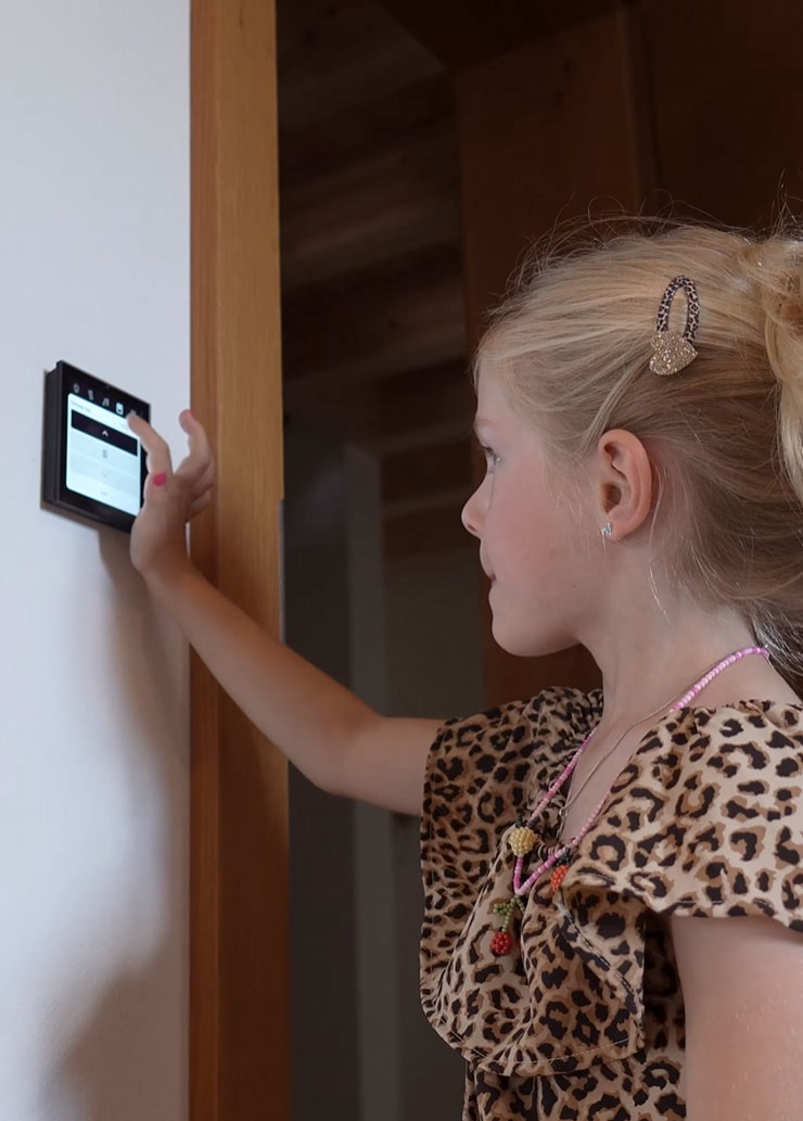 smart home display