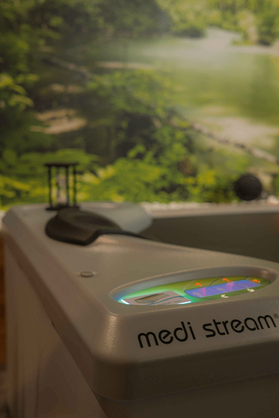 Smart wellness: Medi Stream Spa-massageligbed met waterstralen in de wellnessruimte
