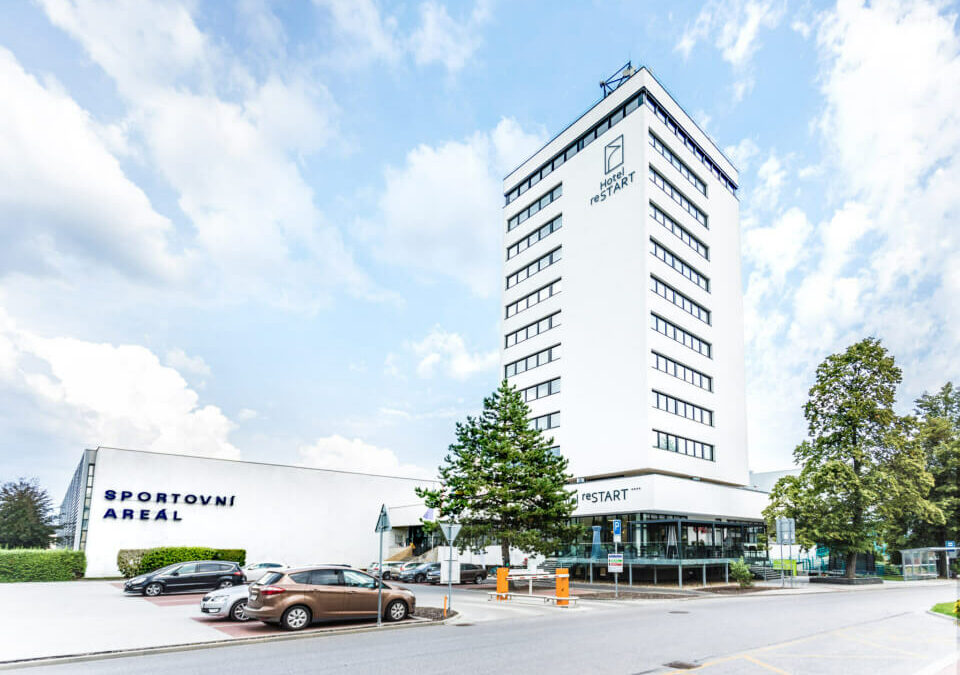 Loxone zarządza technologią hotelu reSTART**** w mieście Rumcajsa