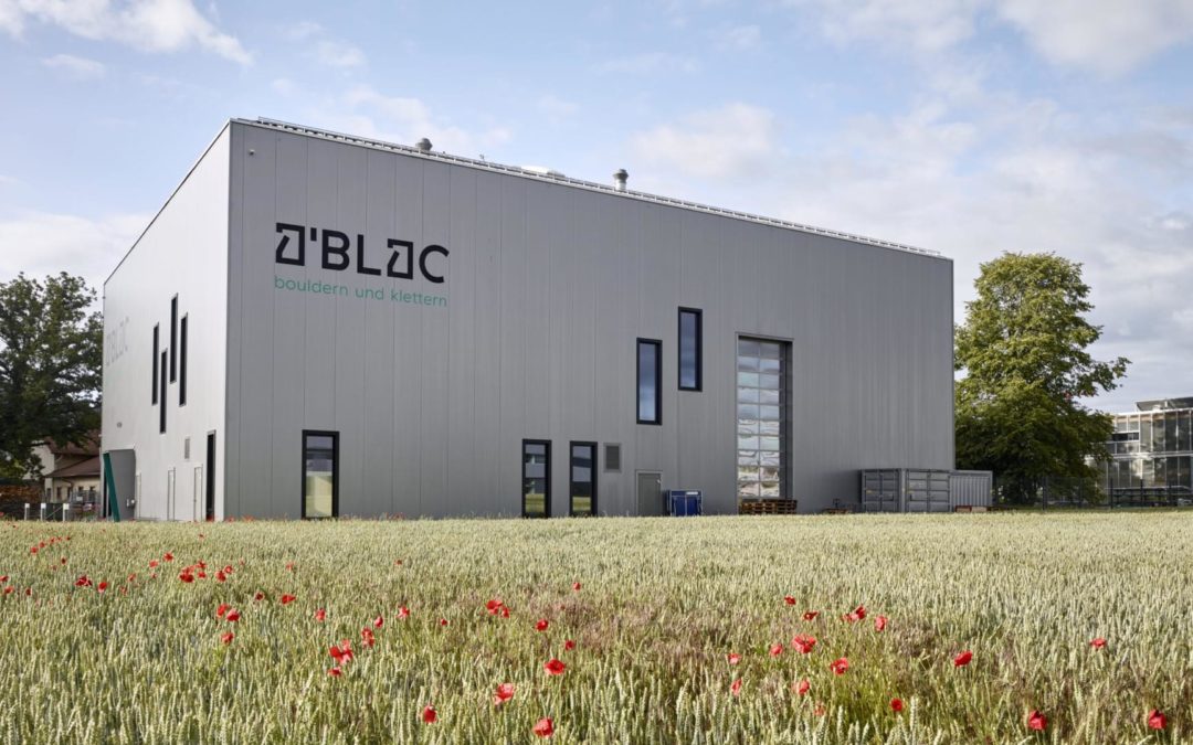 O’BLOC: Automatizovaná lezecká a boulderingová hala