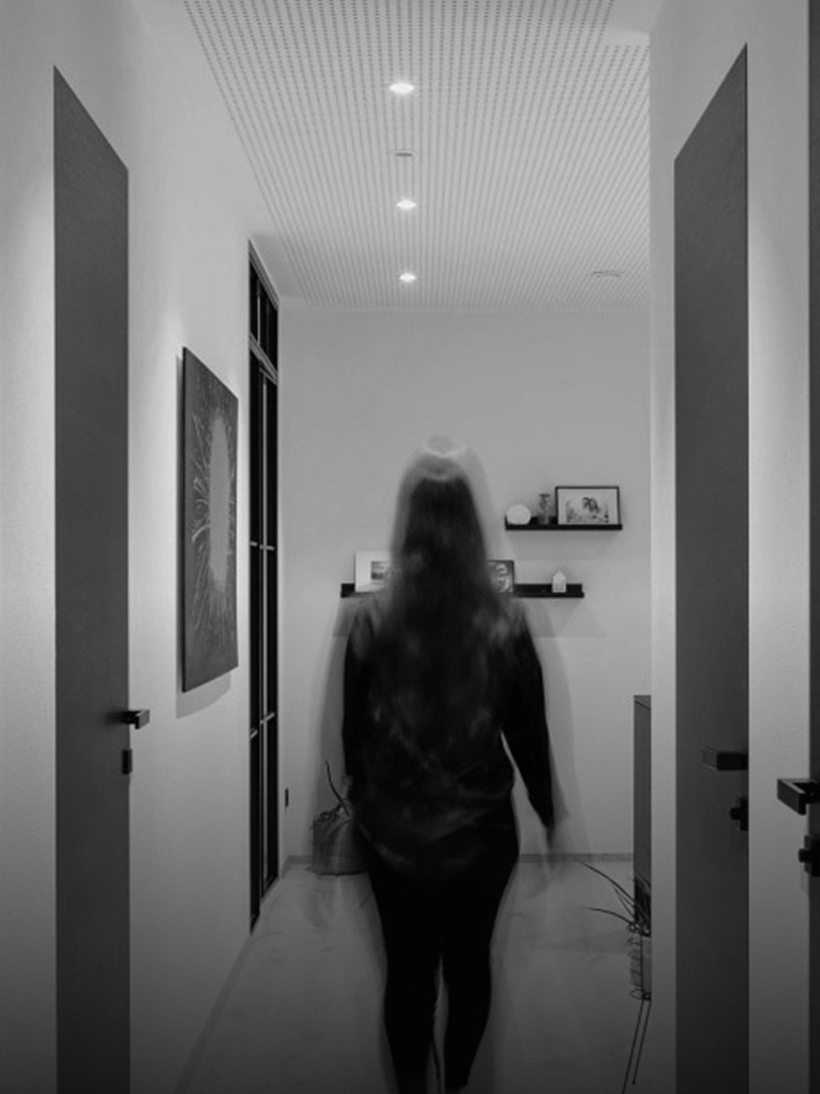 Inteligentné ovládanie osvetlenia v chodbe so senzorom pritomnosti Loxone