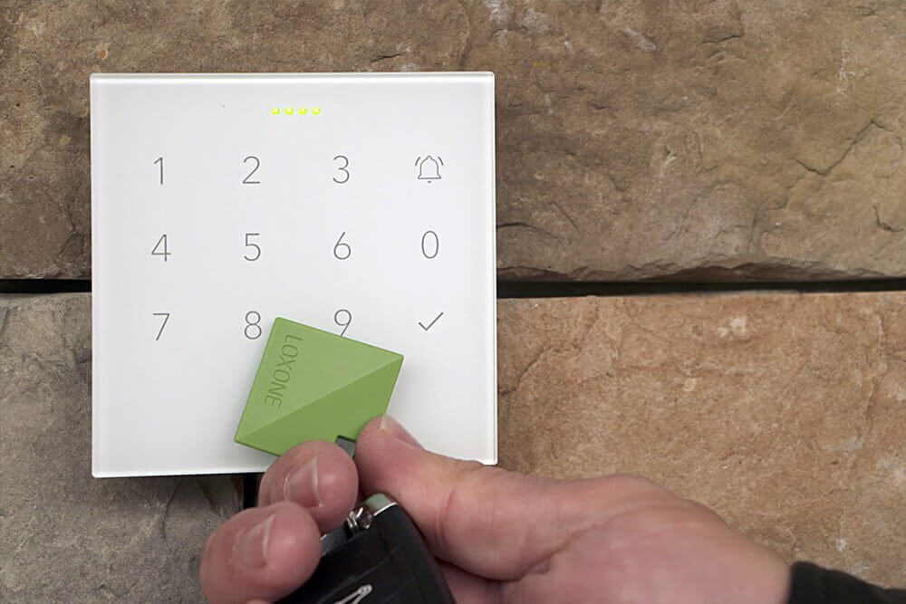 NFC Code Touch'a gösterilen bir NFC Key Fob