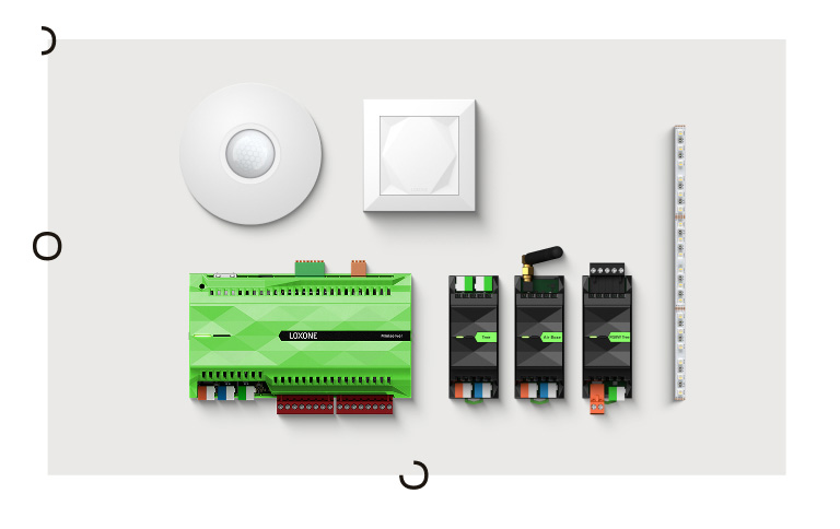 Компоненти демокейсу LOXONE.
